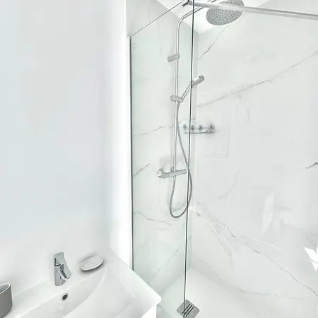 3 Independants Dans Avec Piscine Apartment *